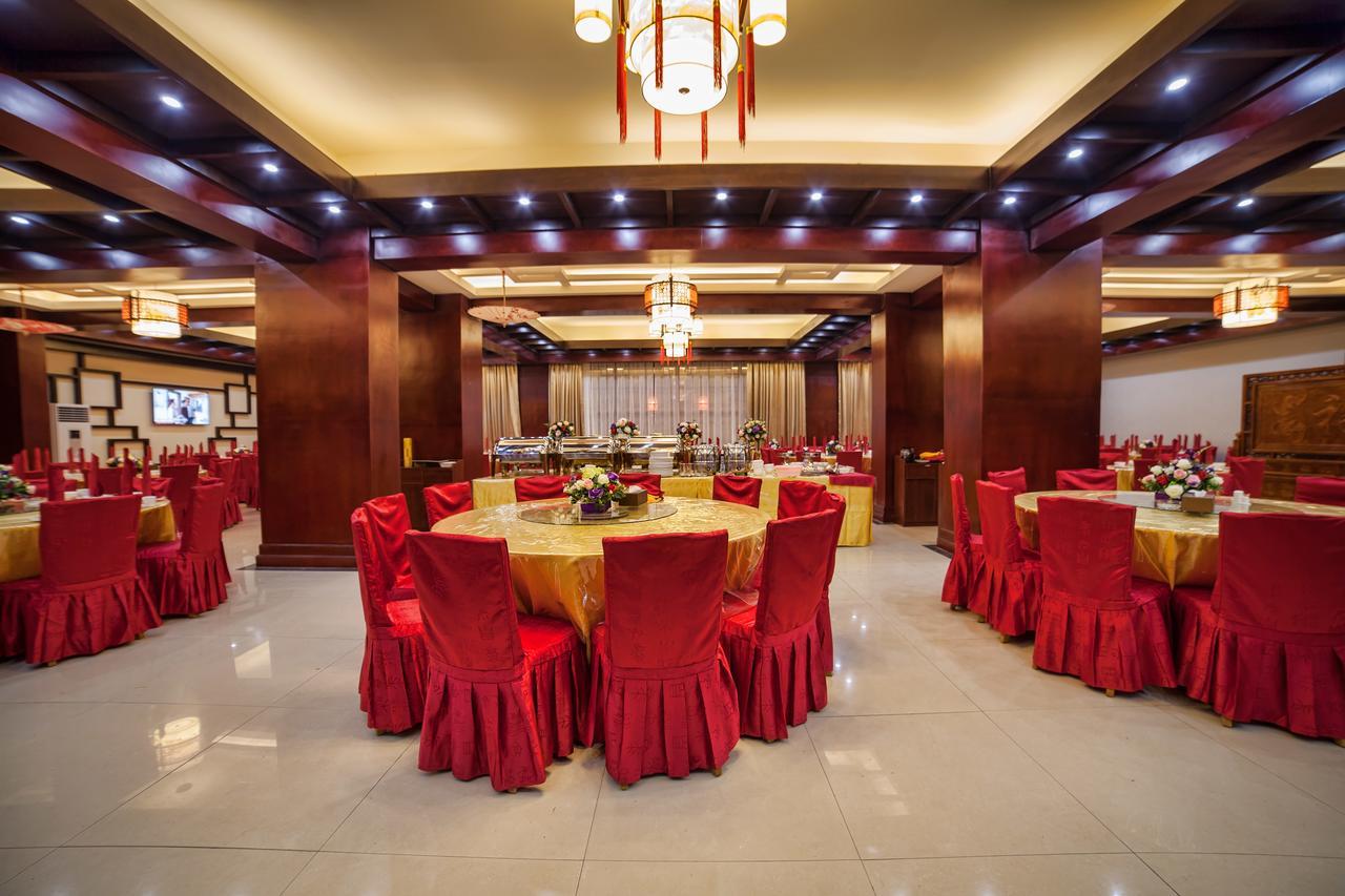 Hotel Shanghai City Osh Ngoại thất bức ảnh